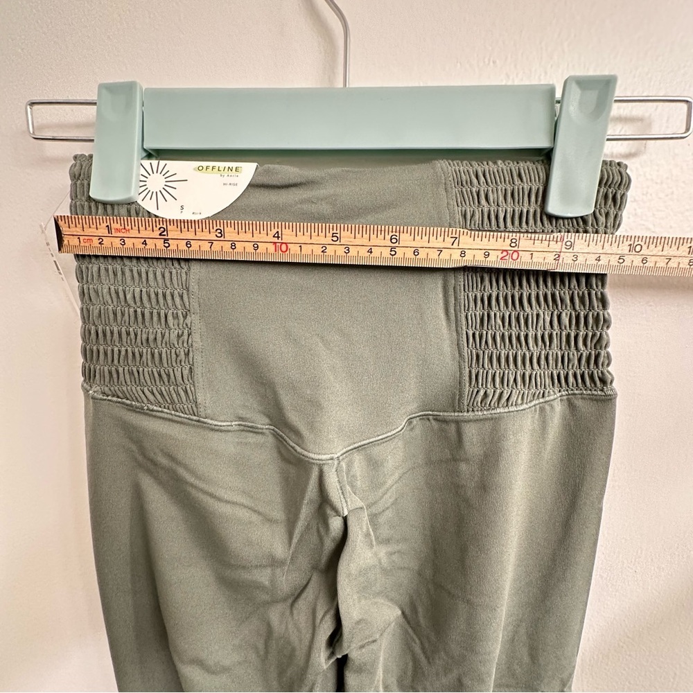 OFFLINE By Aerie Real Me Smocked Leggings Sz S Olive - Picture 8 of 9